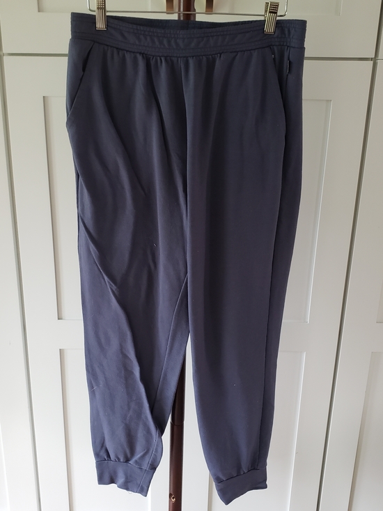 Eddie Bauer Pants - Eddie Bauer Navy Stretch Knit Top - M